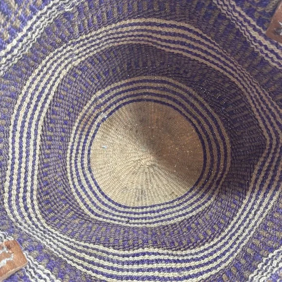 Vtg Woven Sisal Market Tote Bucket Leather Straps Beach Bag Ethnic Boho African - Picture 3 of 13